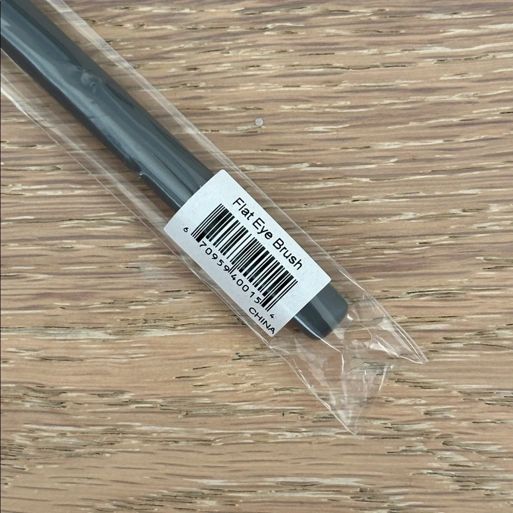 Jane Iredale Flat Eye Brush